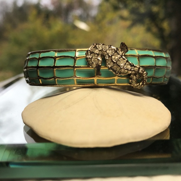 Bangle Bracelet with Rhinestone Seahorse - Picture 2 of 4